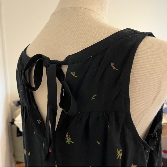 Old Navy Floral Dress Size M Summer Casual Regular Fit Ladies Flower Pattern - Picture 7 of 8